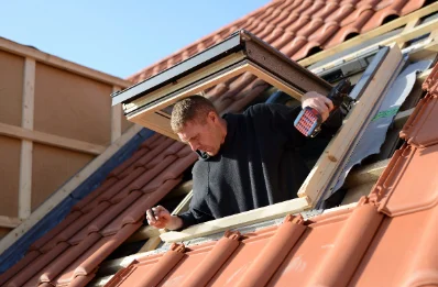 Pose de fenêtres de toit Velux à Brantes